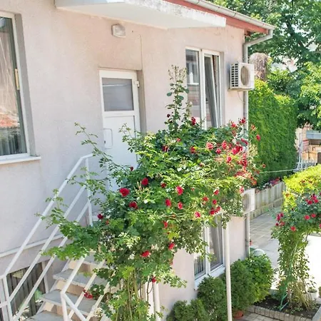 за гости Lejlighed Varna